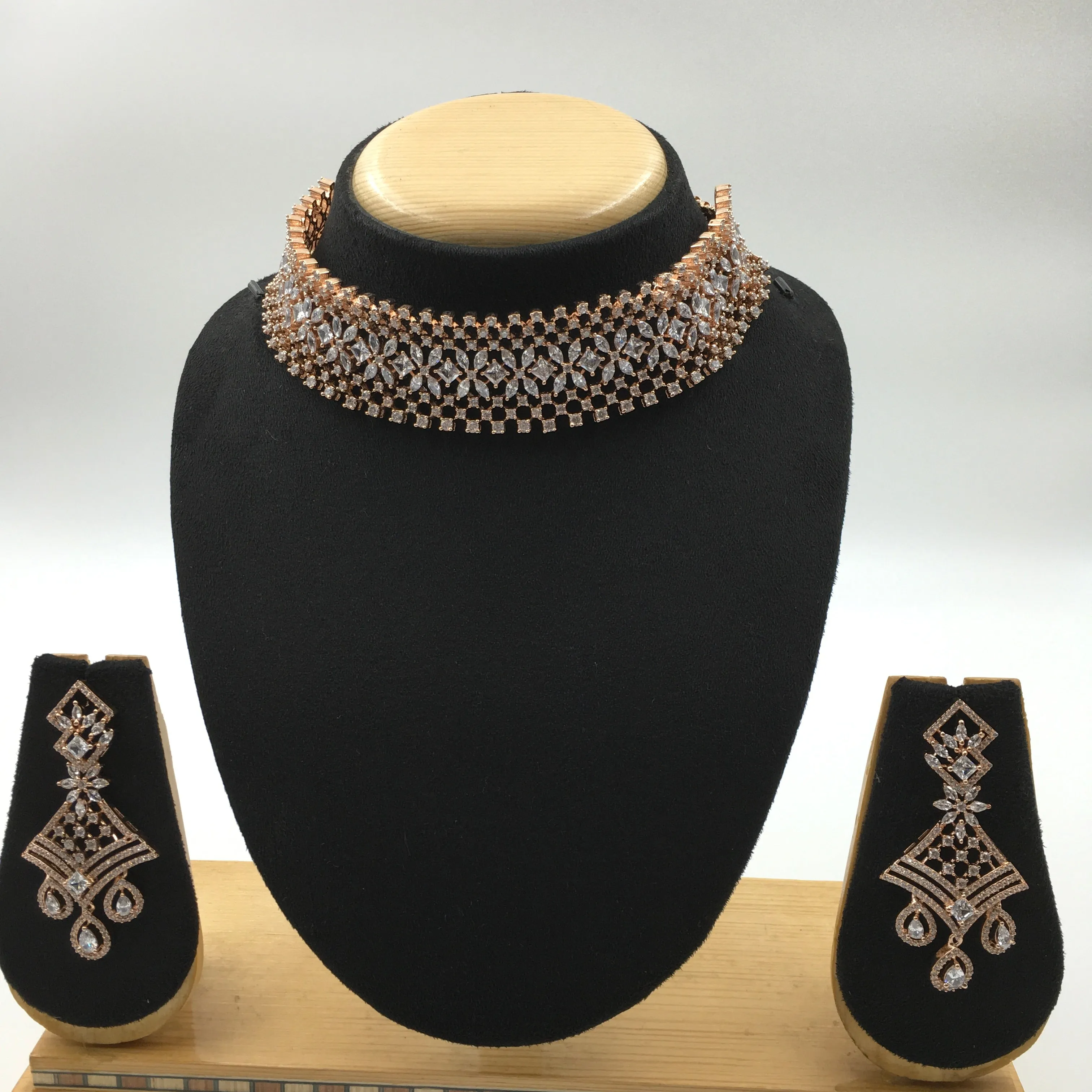 Choker Zircon/AD Necklace Set 4140-69