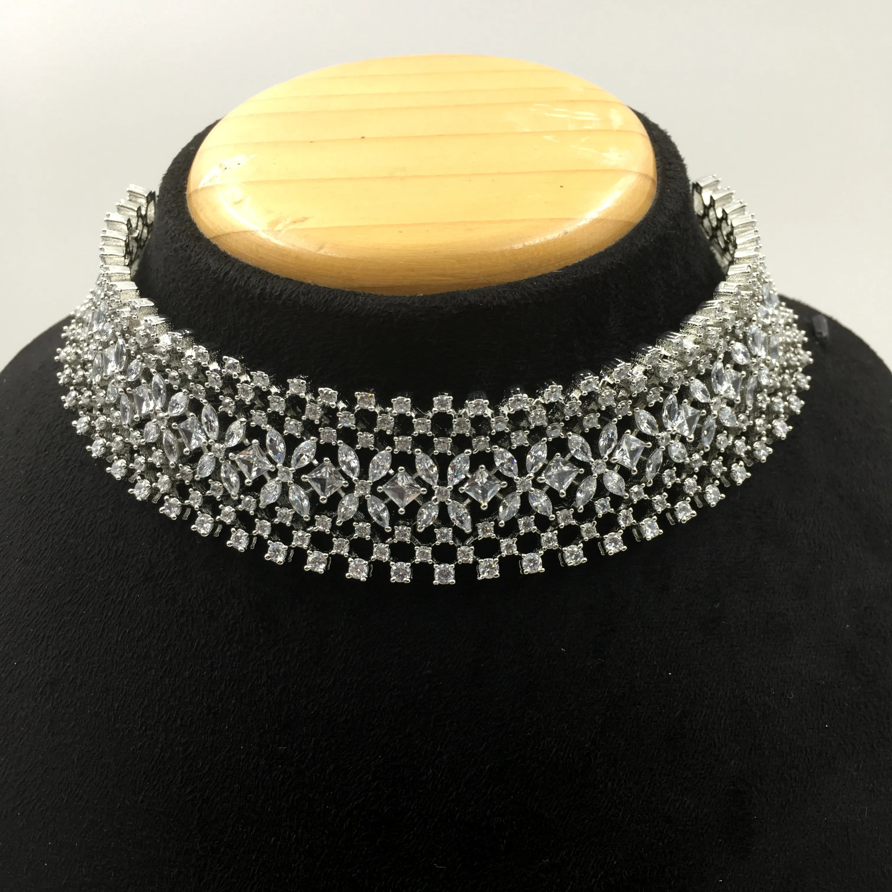 Choker Zircon/AD Necklace Set 4140-69