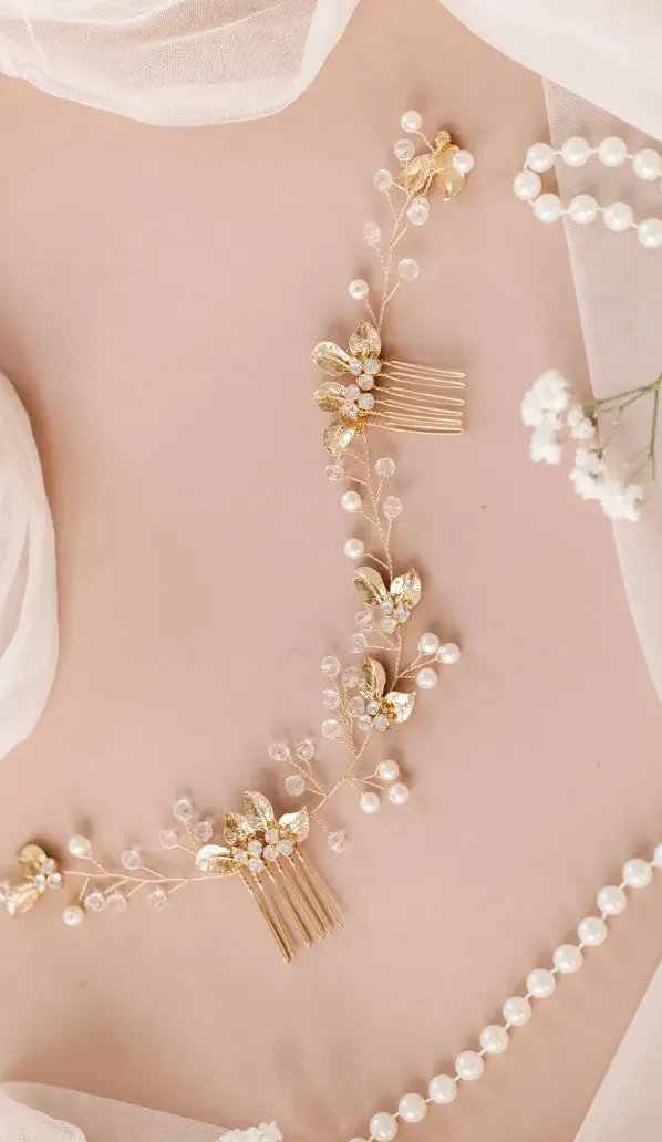 Elise Gold and Pearl Double Comb Vine