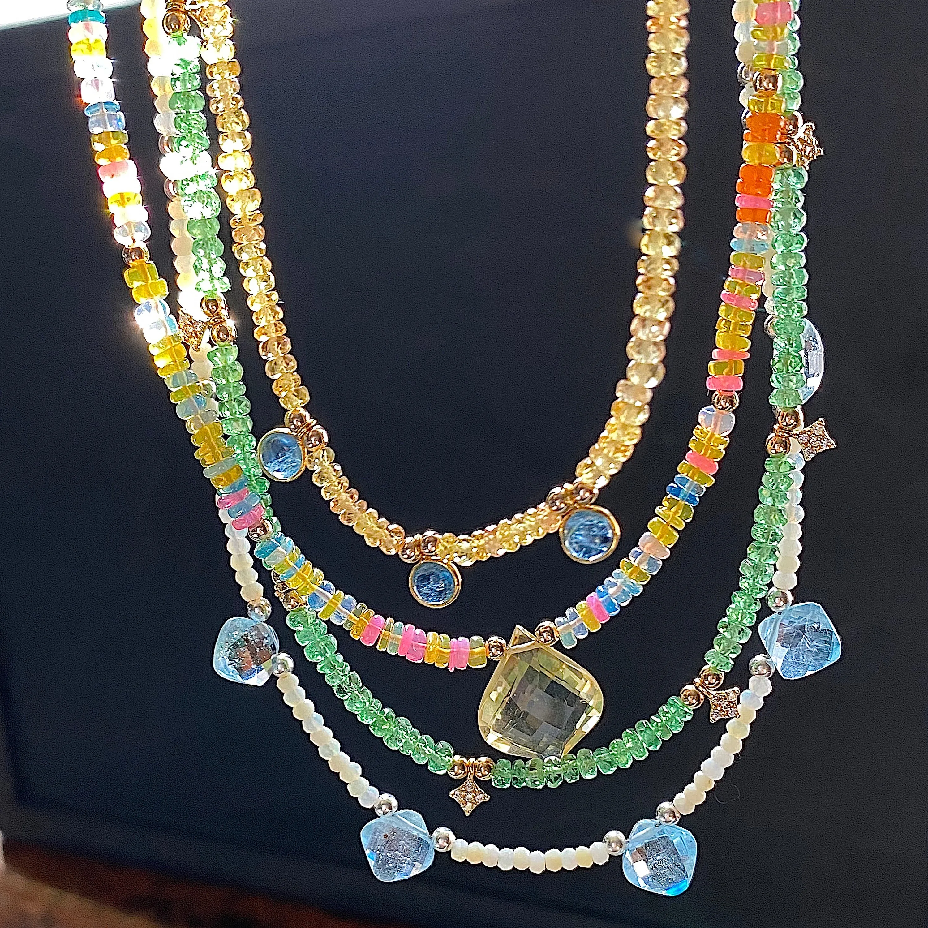 Gemmy necklace - 14kt gold Opal and citrine