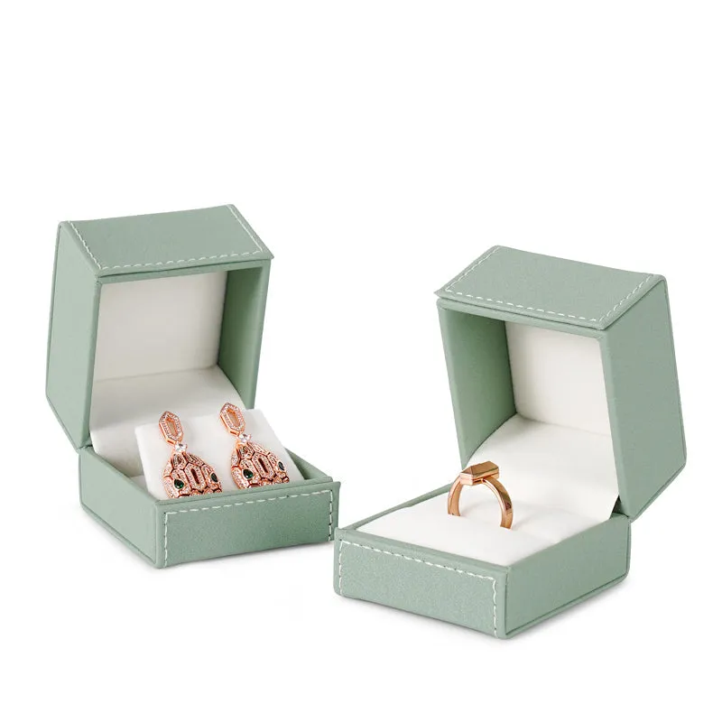 Light Green PU Leather Bracelet Chain Gift Box H120