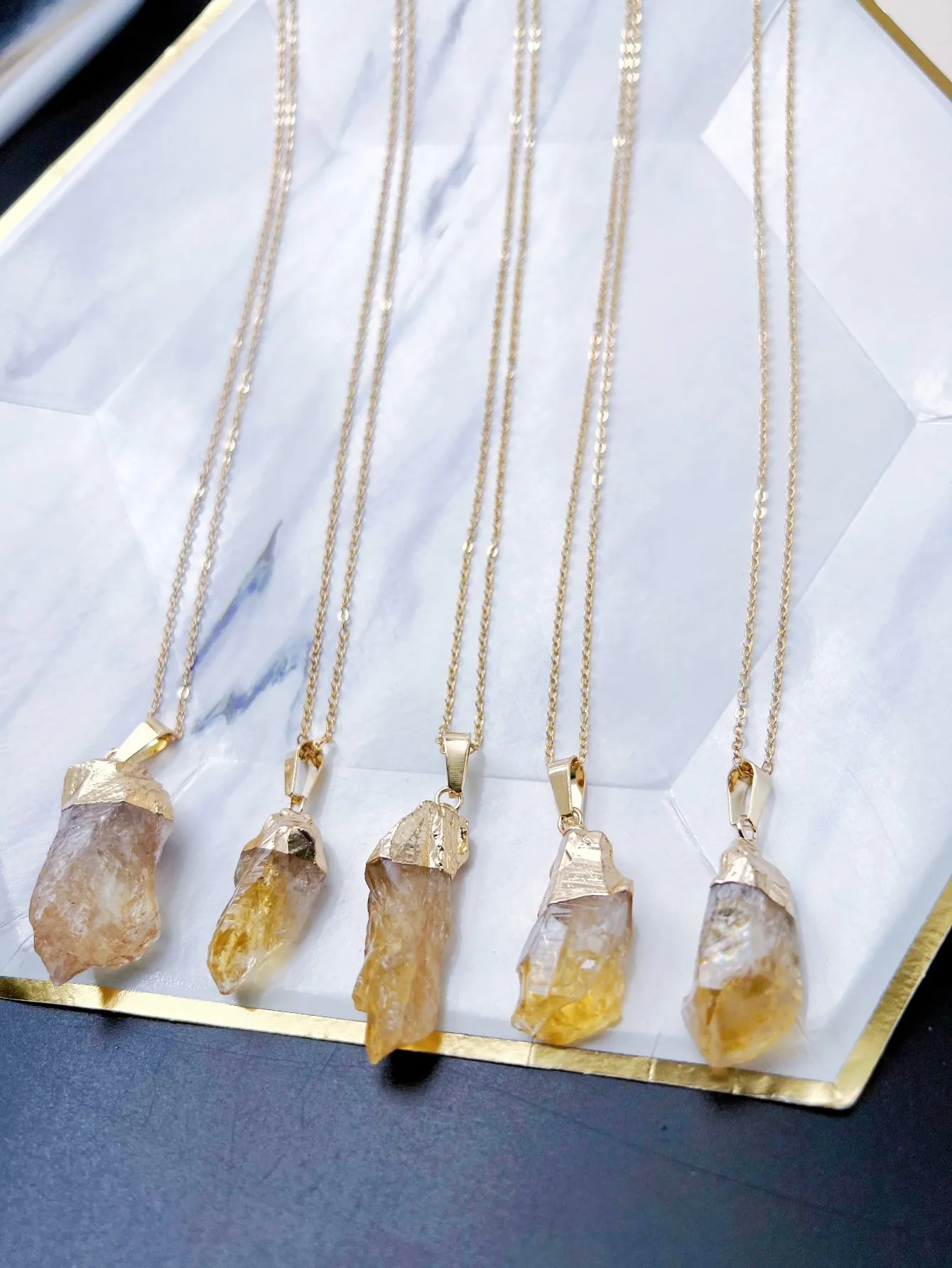 Natural Brazilian Citrine Stone Necklace Healing Crystal Pendant Spiritual Energy Best Friend Gift 1pc