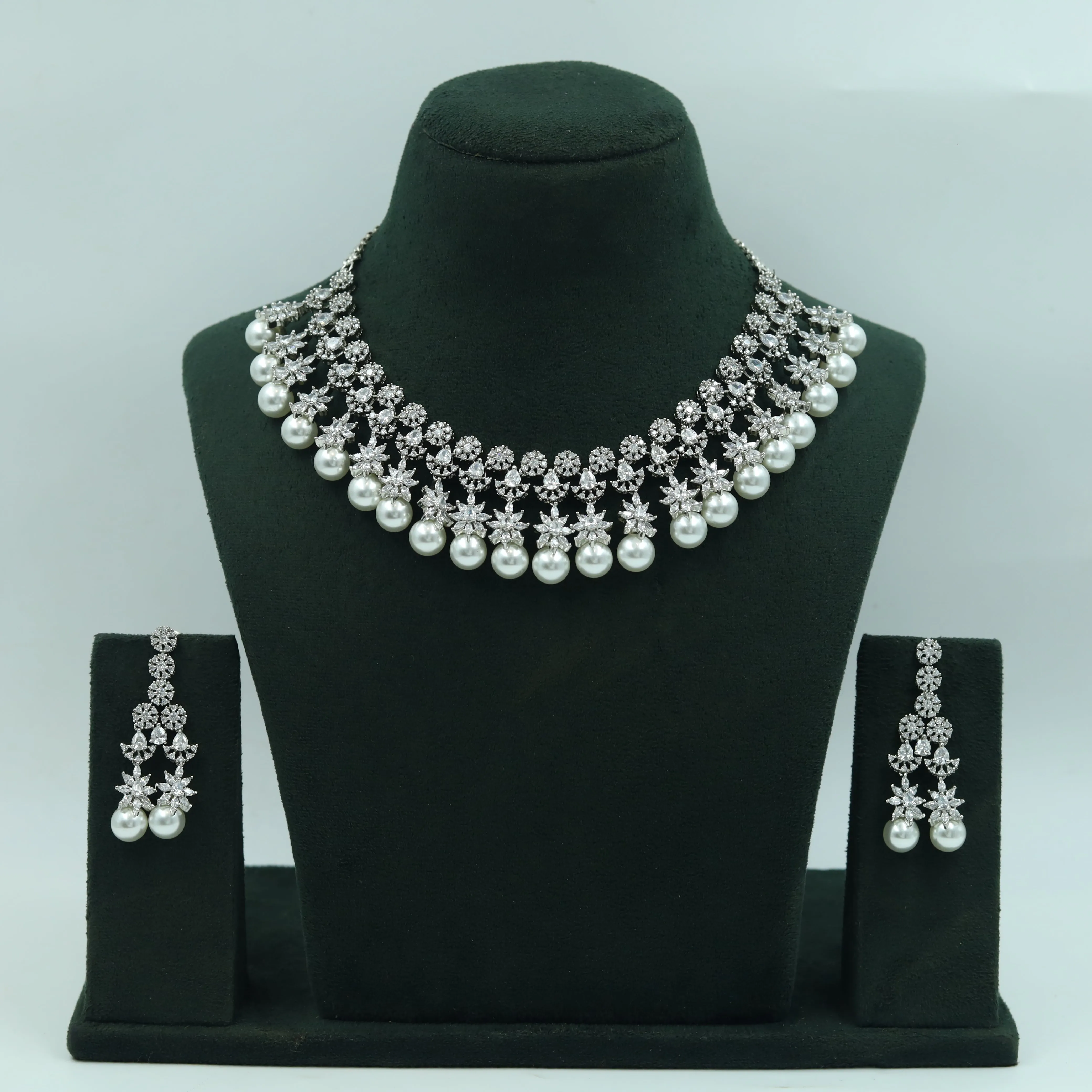 Pearl Round Neck Zircon/AD Necklace Set 16235-69