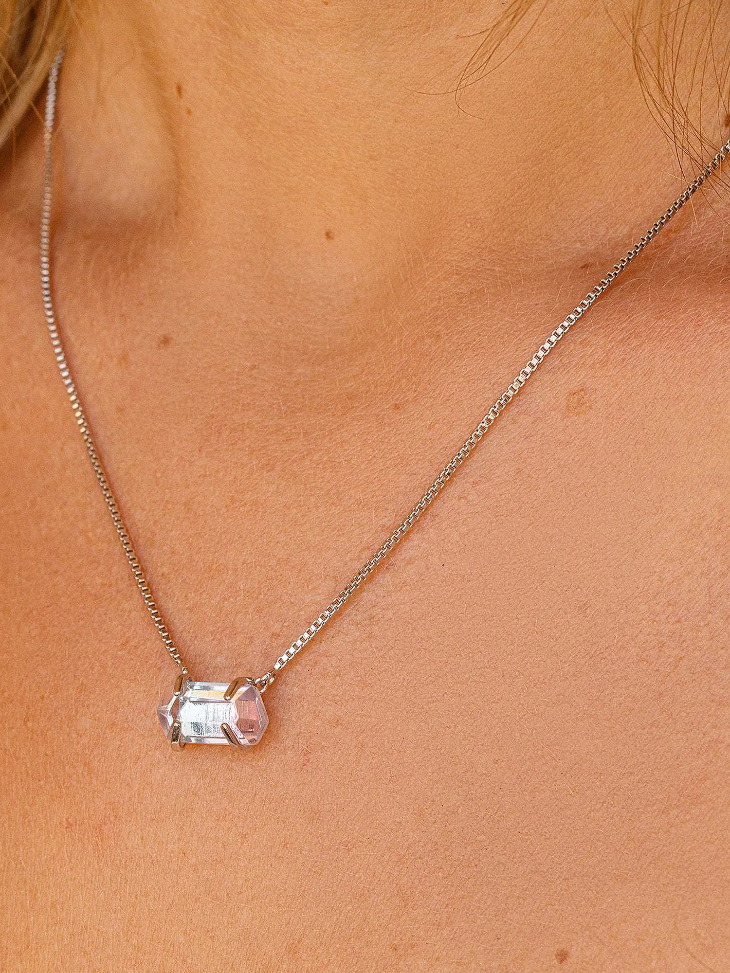 PURA VIDA MERMAID QUARTZ PENDANT - CLEARANCE