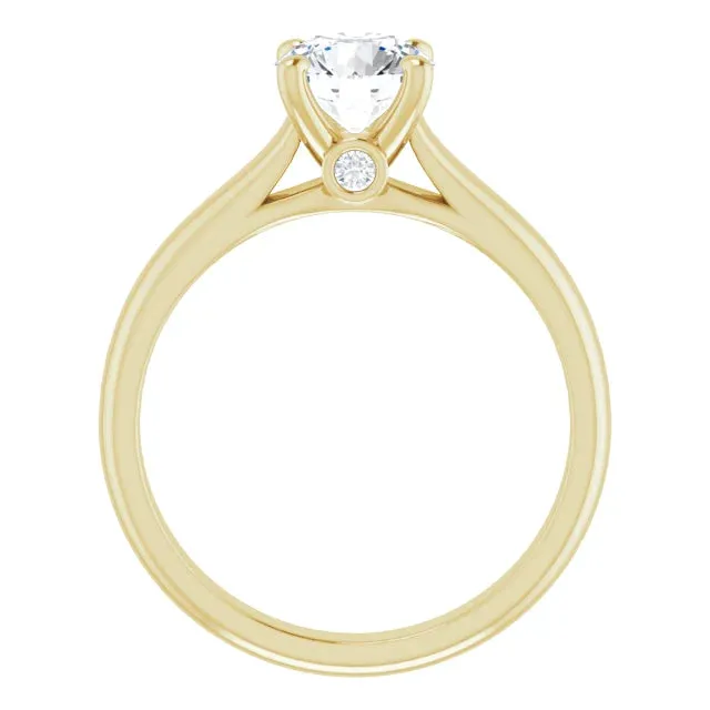 Round Diamond Engagement Ring